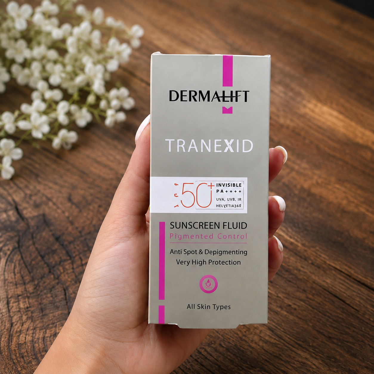کرم ضد آفتاب روشن کننده SPF 50 درمالیفت | محافظت از پوست و کمک به روشن شدن پوست